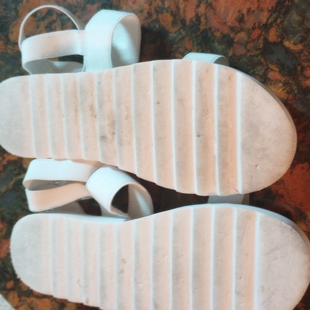 Steve Madden Sandal - Picture 8 of 9